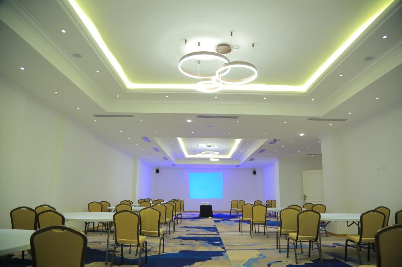Check Inn Hotel Addis Ababa Dış mekan fotoğraf