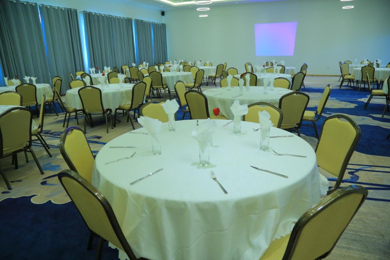 Check Inn Hotel Addis Ababa Dış mekan fotoğraf